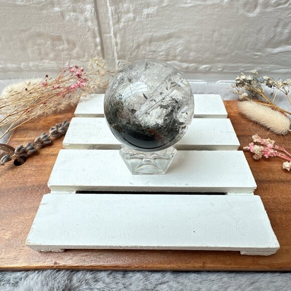 Small Garden Quartz Sphere - Picture 2 of 9